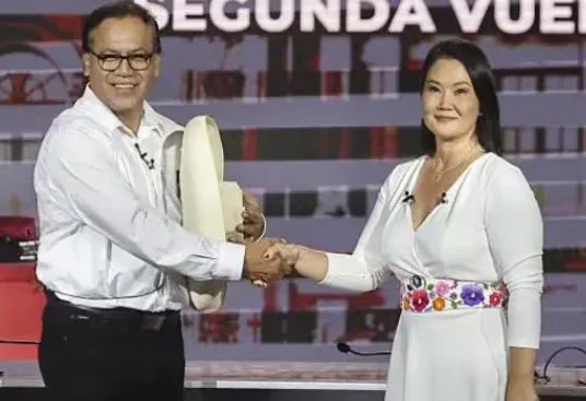 Elecciones 2026: Roberto Sánchez propone a Keiko Fujimori para una revisión conjunta de los votos