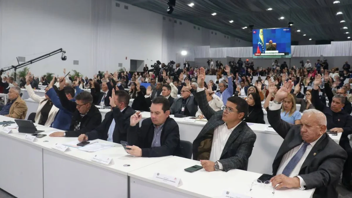 La Asamblea Nacional de Venezuela sesionó en un centro de exposiciones tras los daños que sufrió el Parlamento por los terremotos