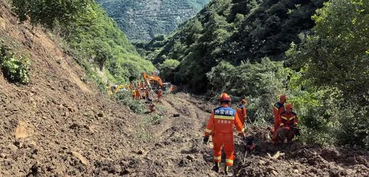 China: Tote und Vermisste nach Fluten und Erdrutsch