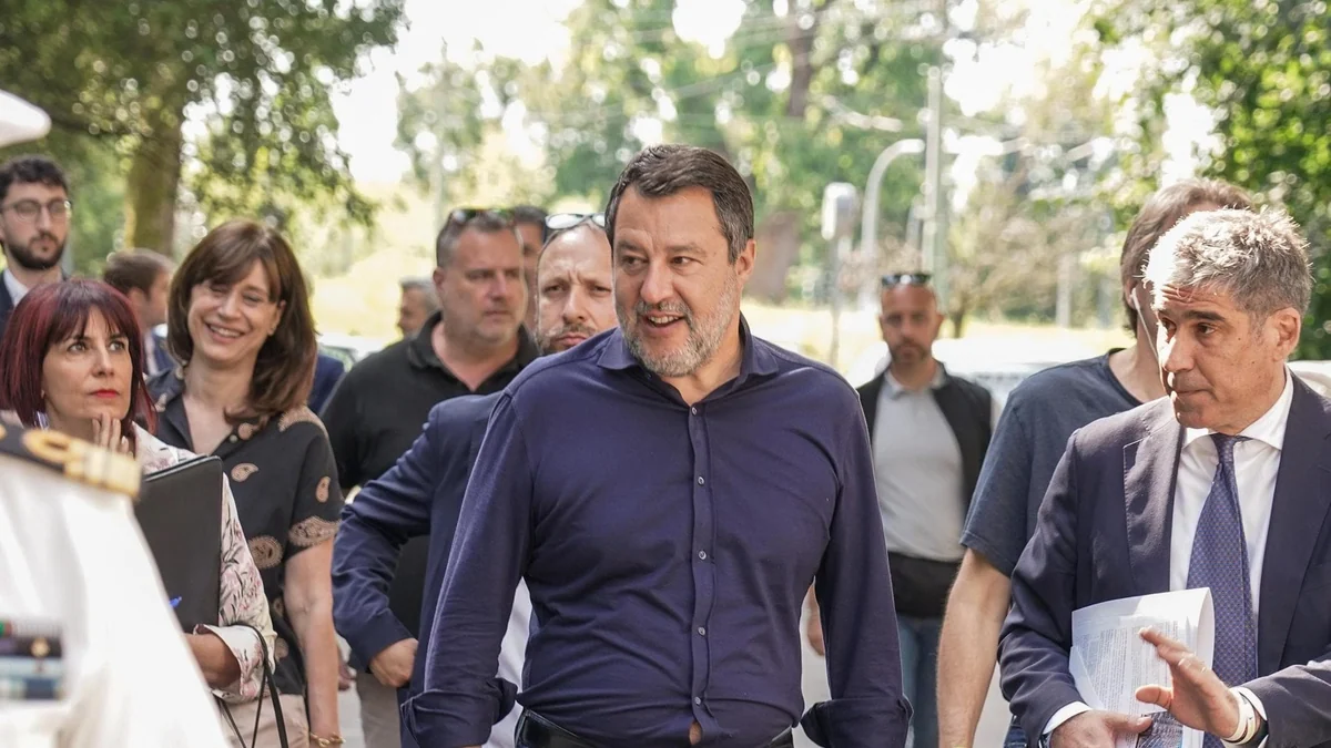 Lega in piazza con i gazebo per il candidato sindaco: Salvini vincitore annunciato