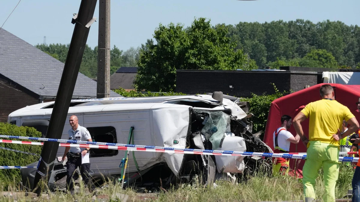 Belgien: Ermittlungen nach Zugunglück laufen