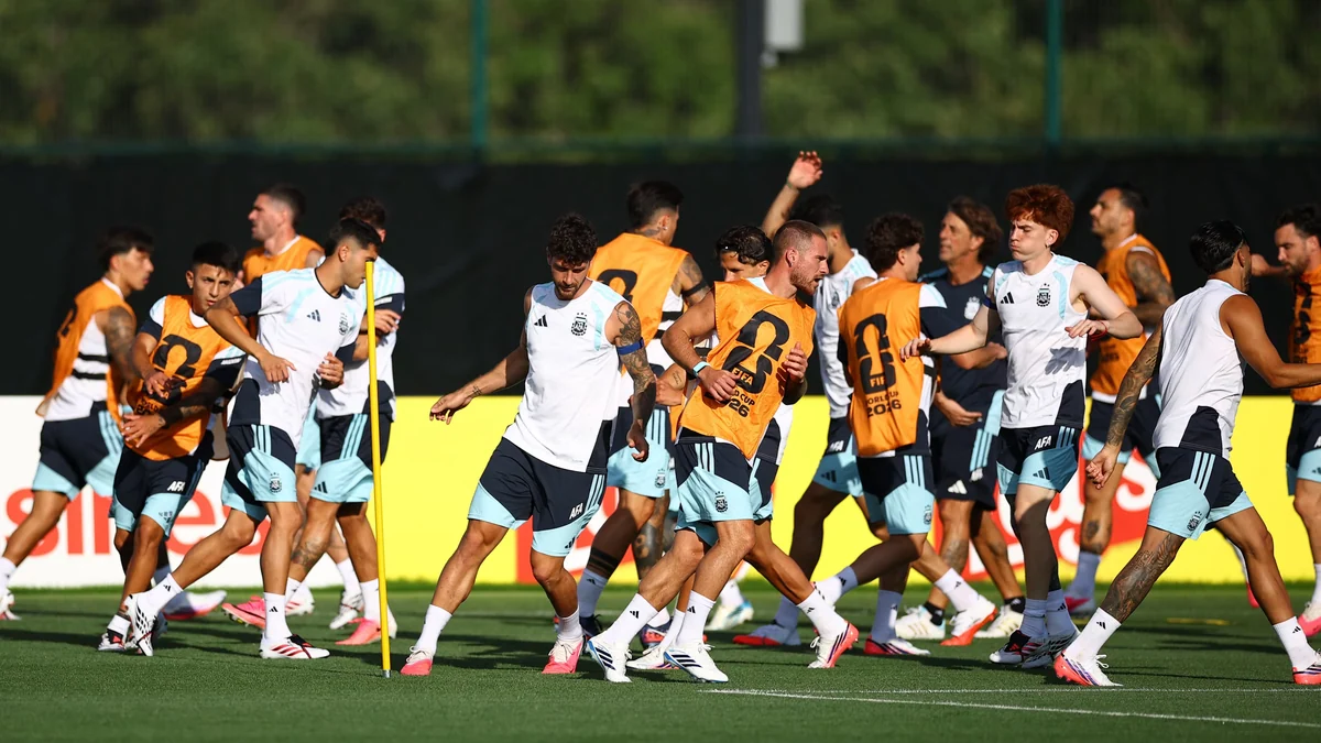 Las dudas de Scaloni para enfrentar a Inglaterra: cuándo decidirá la formación de la selección argentina