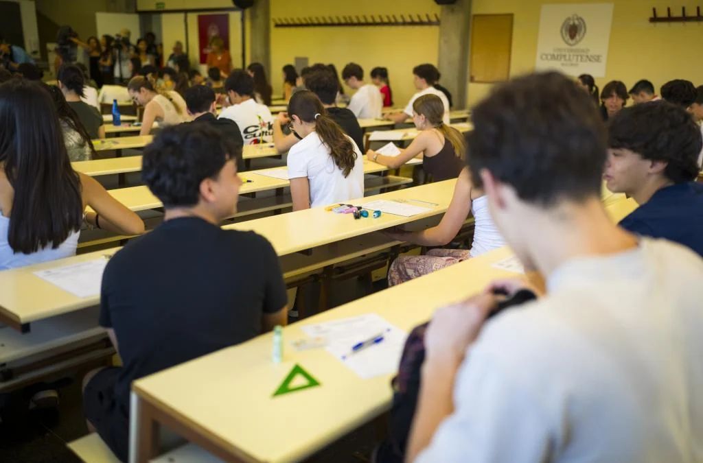 Una alumna de la PAU en Cantabria denuncia en los juzgados un error en la prueba de Biología, que acumula más de cien reclamaciones