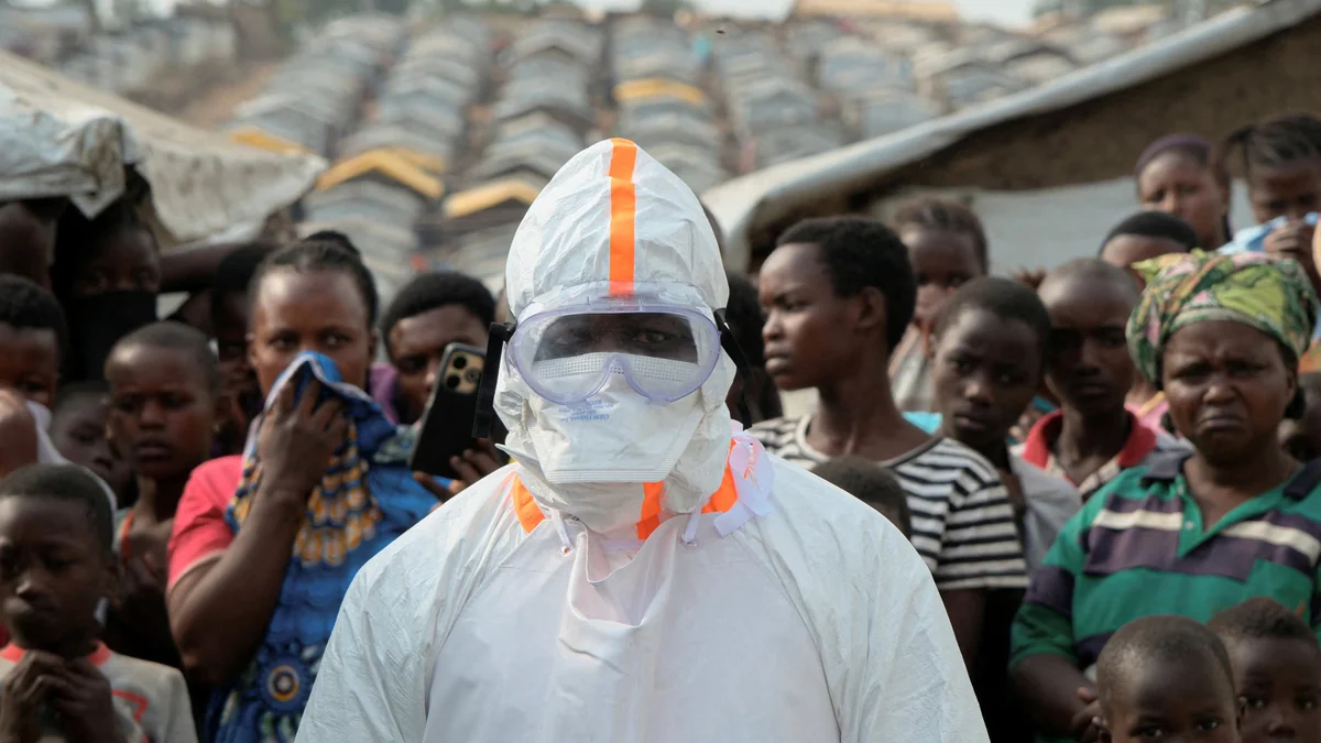 Los muertos por el brote de ébola en África Central aumentan a 400 y los casos confirmados superan los 1.300