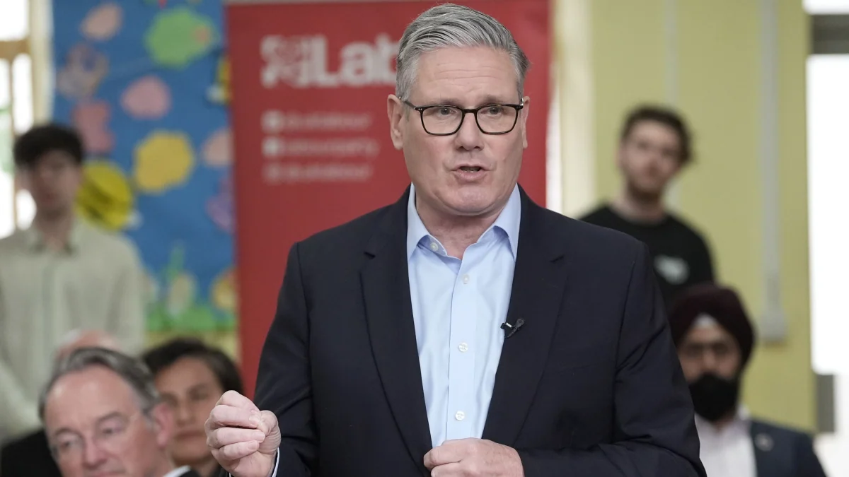 Nach Wahlniederlage: Starmer will „weder nach rechts noch nach links“ schwenken