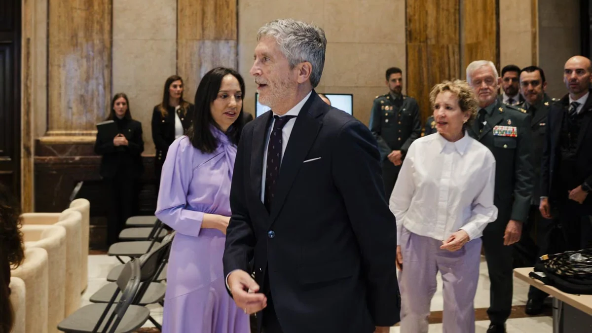 AUGC pide la dimisión de Marlaska y Mercedes González por la "instrucción política" del Día de la Comunidad de Madrid