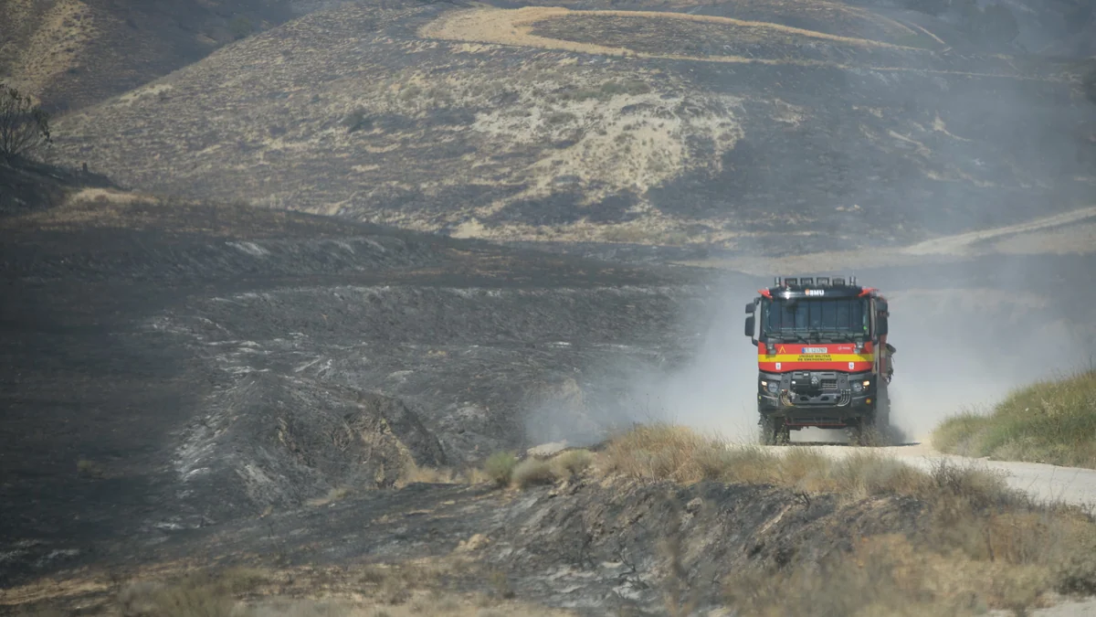 Los incendios en Leciñena (Zaragoza) y La Fueva (Huesca) amenazan Aragón: más de 2.000 hectáreas afectadas y vecinos desalojados