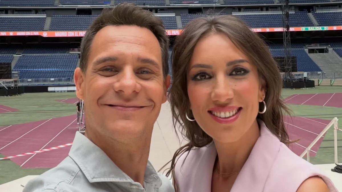 La secuela física de Patricia Pardo tras presentar el evento del papa: “He perdido la sensibilidad y movilidad del meñique por las horas que estuve de pie”