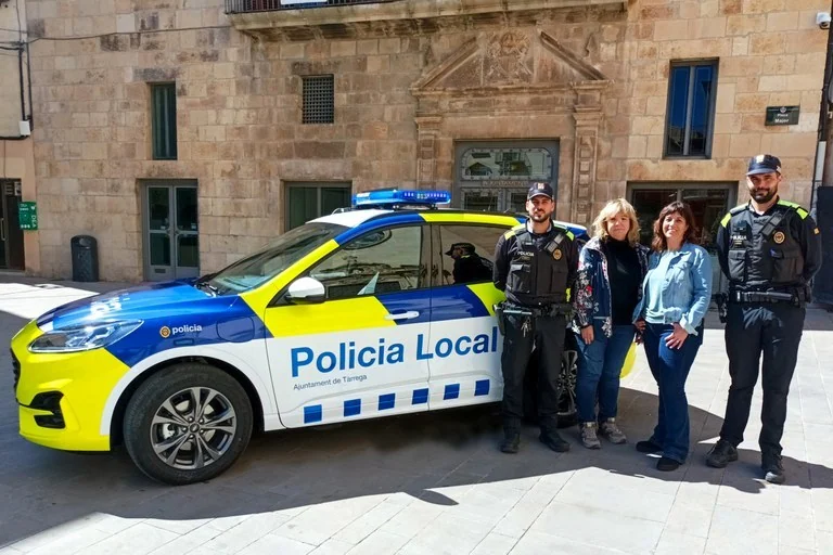 Una profesora y seis alumnos, intoxicados por una mezcla accidental de productos químicos en un centro de Tàrrega