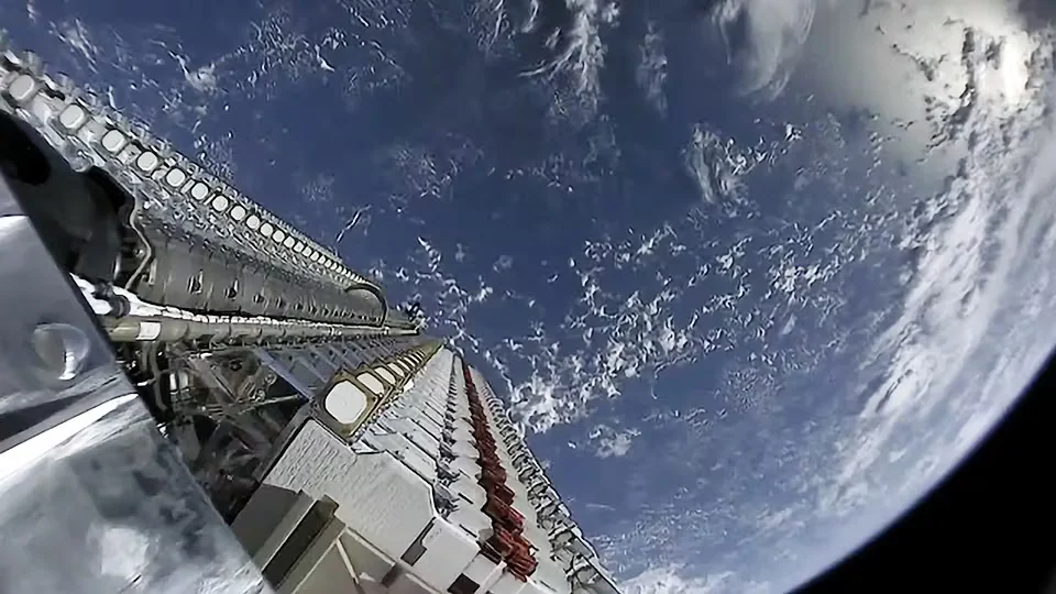 Advertencia para SpaceX: estudio concluye que no debe haber más de 100.000 satélites en órbita terrestre