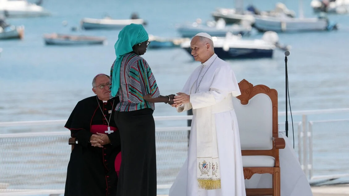 Il Papa dal molo dei migranti a Gran canaria, 'la dignità umana non ha passaporto'