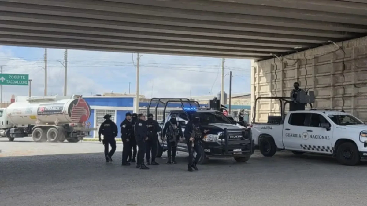 Hallan 10 cuerpos en Zacatecas, cinco colgaban de un puente