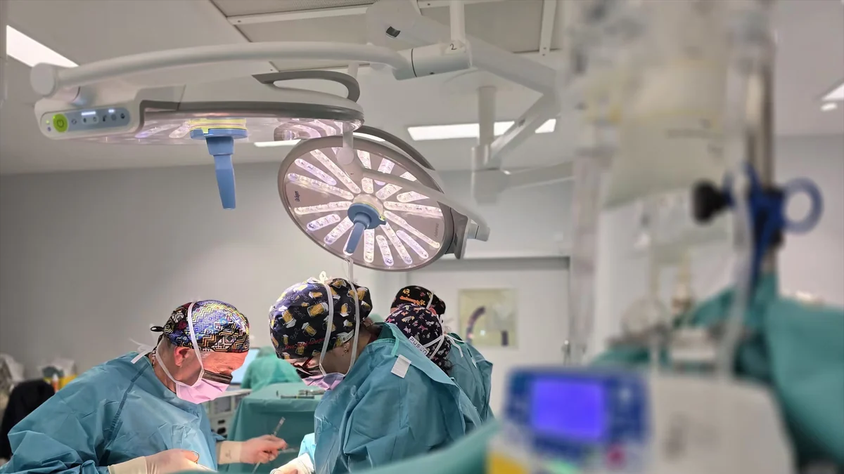 El Hospital Universitario 12 de Octubre de Madrid completa el primer trasplante simultáneo de intestino y páncreas en España