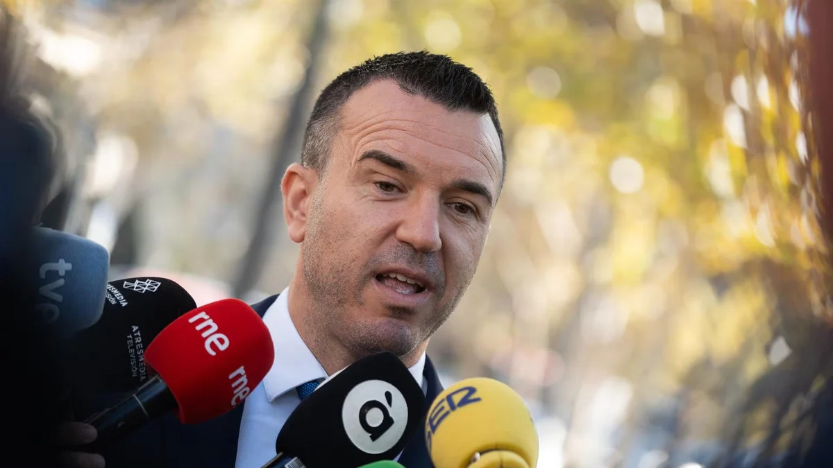 Mompó carga contra Compromís por pedir su dimisión por la dana: "Cuando uno no aporta, le queda patalear"