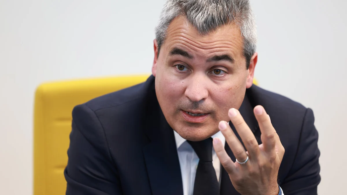 Indra nombra a Recasens como consejero delegado en sustitución de De los Mozos