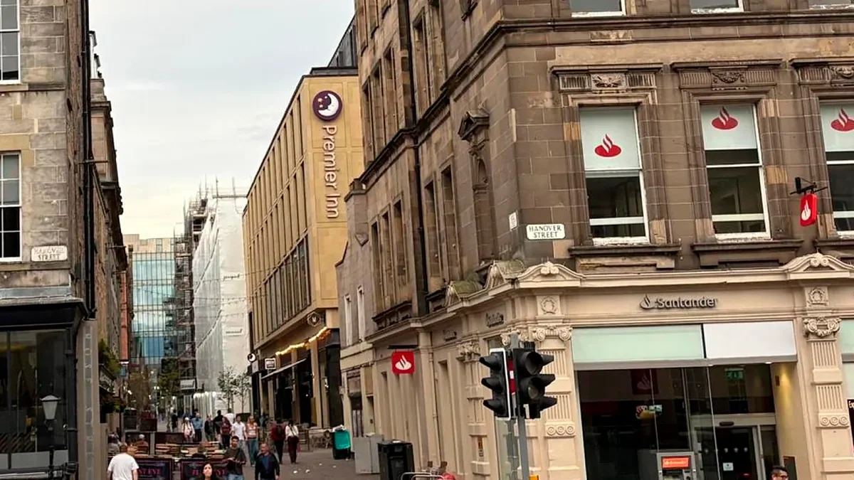 Santander apoyará a Escocia en su estreno histórico como emisor independiente