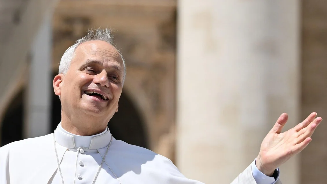 Quando il Papa chiamò il servizio clienti della banca e gli attaccarono