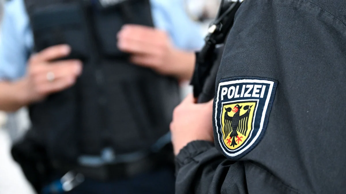 Am Frankfurter Flughafen: Bundespolizei nimmt zwei Betrüger am Flughafen fest