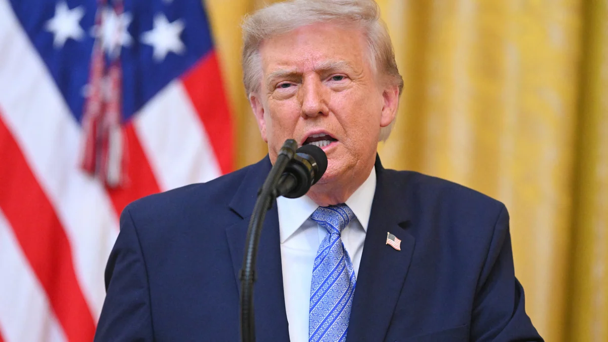 Trump ordenó la desclasificación de archivos de inteligencia sobre la seguridad electoral de EEUU y acusó al régimen chino de injerencia