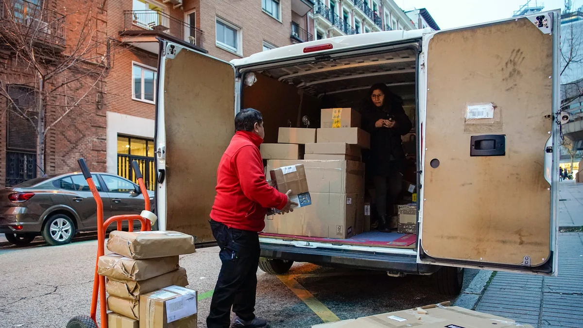 Los latinoamericanos afiliados a la Seguridad Social superan por primera vez a los europeos