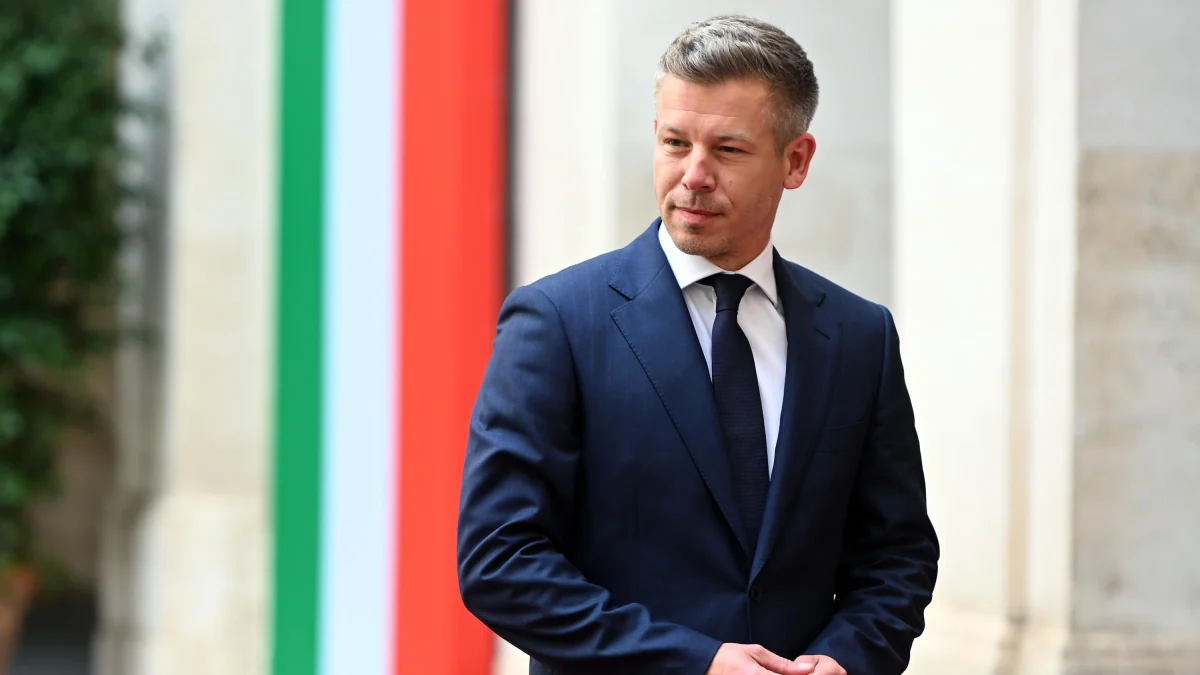 Magyar reist nach Italien: Ungarns neue Außenpolitik