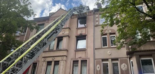 Dortmund: Feuerwehr rettet vierjähriges Kind aus Dachrinne im vierten Stock