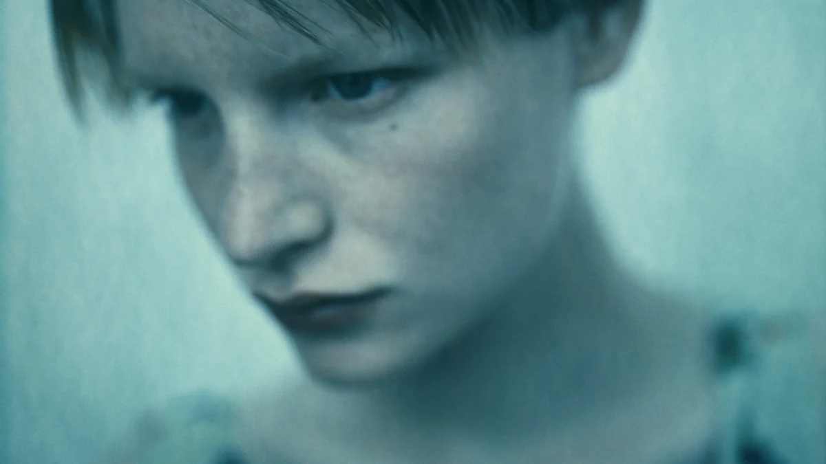 Paolo Roversi, el fotógrafo de moda obsesionado con la belleza y con su Polaroid, aterriza en España con una gran exposición