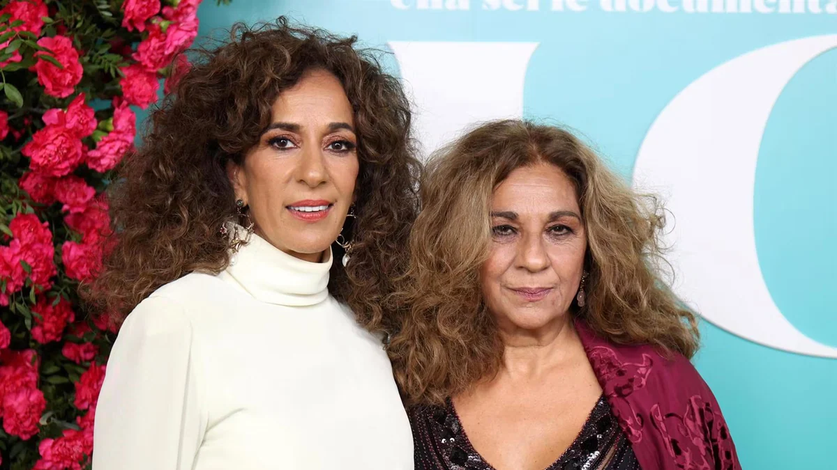 Rosario Flores desvela, en su reaparición junto a Lolita, su cariñosa manera de llamar a su hermana