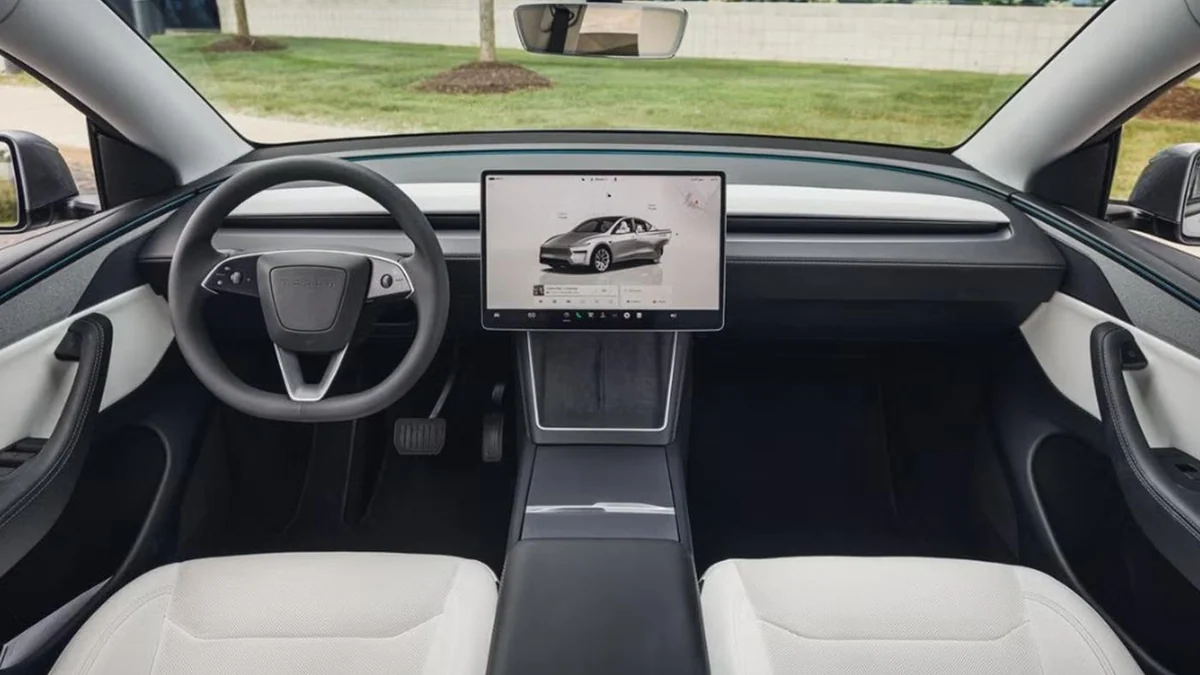 Tesla'dan Hollanda'da tartışma yaratan karar: Otopilot kaldırıldı