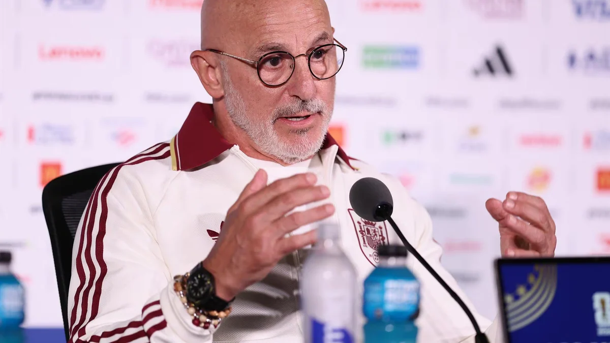 De la Fuente, sobre su alineación ante Bélgica: "Si se produce un cambio, no es por castigar a nadie"