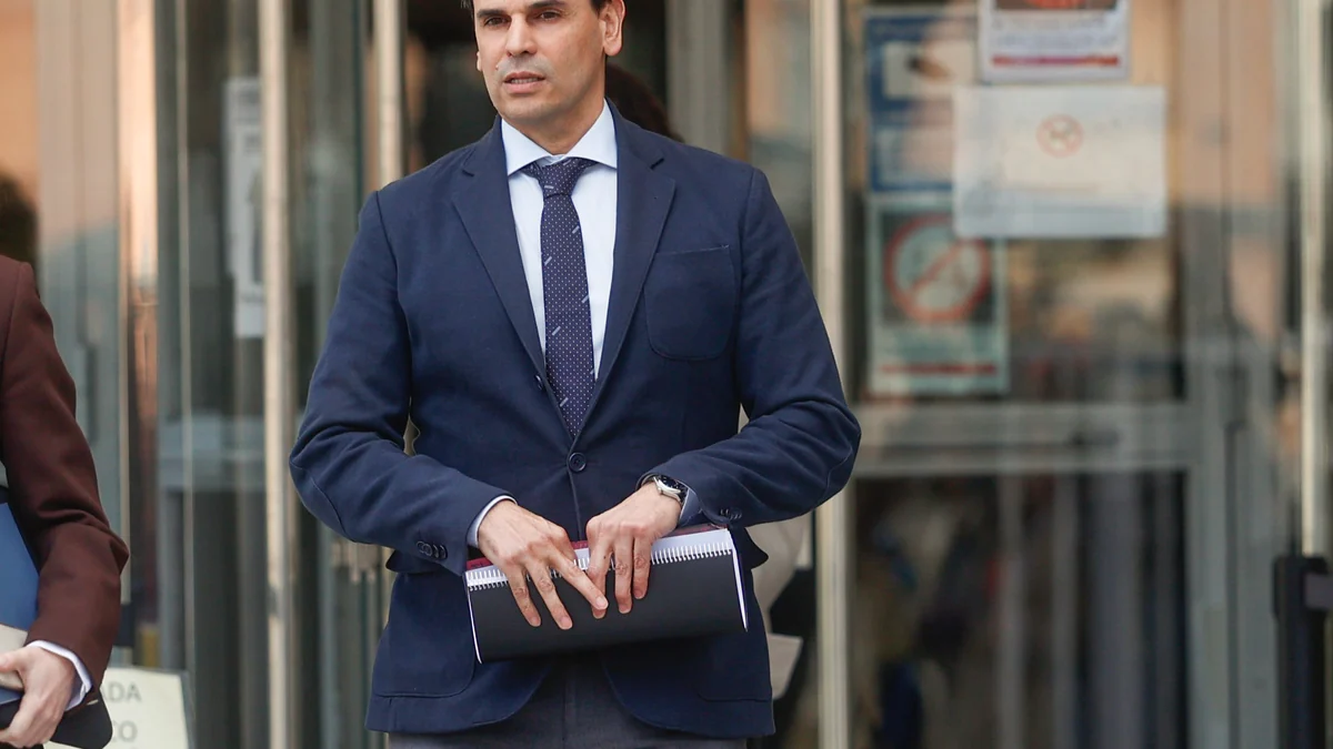 La empresa del novio de Ayuso no tenía medios para los servicios que cobraba a Quirón, según un informe de la UCO