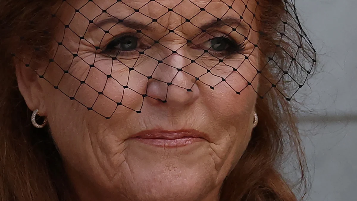 Sale a la luz que Sarah Ferguson fue a visitar a Jeffrey Epstein dos veces cuando estaba en prisión: los correos de “la pelirroja” para “tomar una taza de té”
