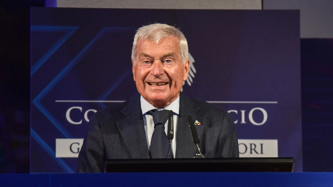 Assemblea di Confcommercio a Roma, Sangalli: 'L'Italia ce la può fare ma resta l'incertezza'