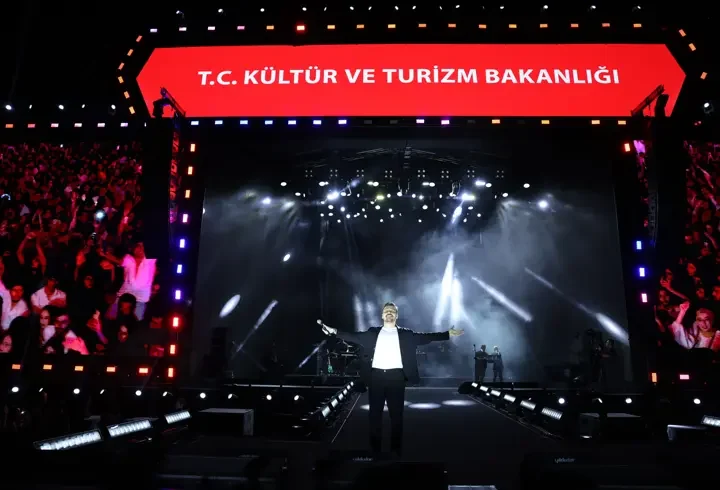 Konya'da Sinan Akçıl, coşkusu