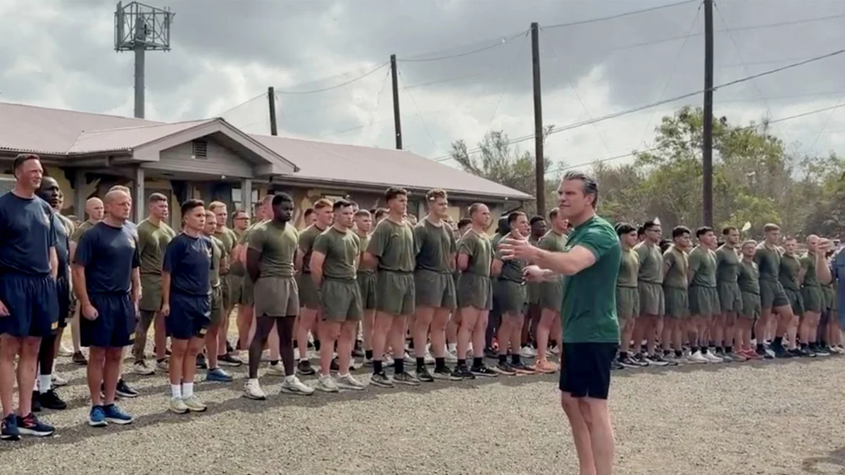 Hegseth arenga a las tropas en Guantánamo a estar dispuestas ante “cualquier contingencia” en Cuba