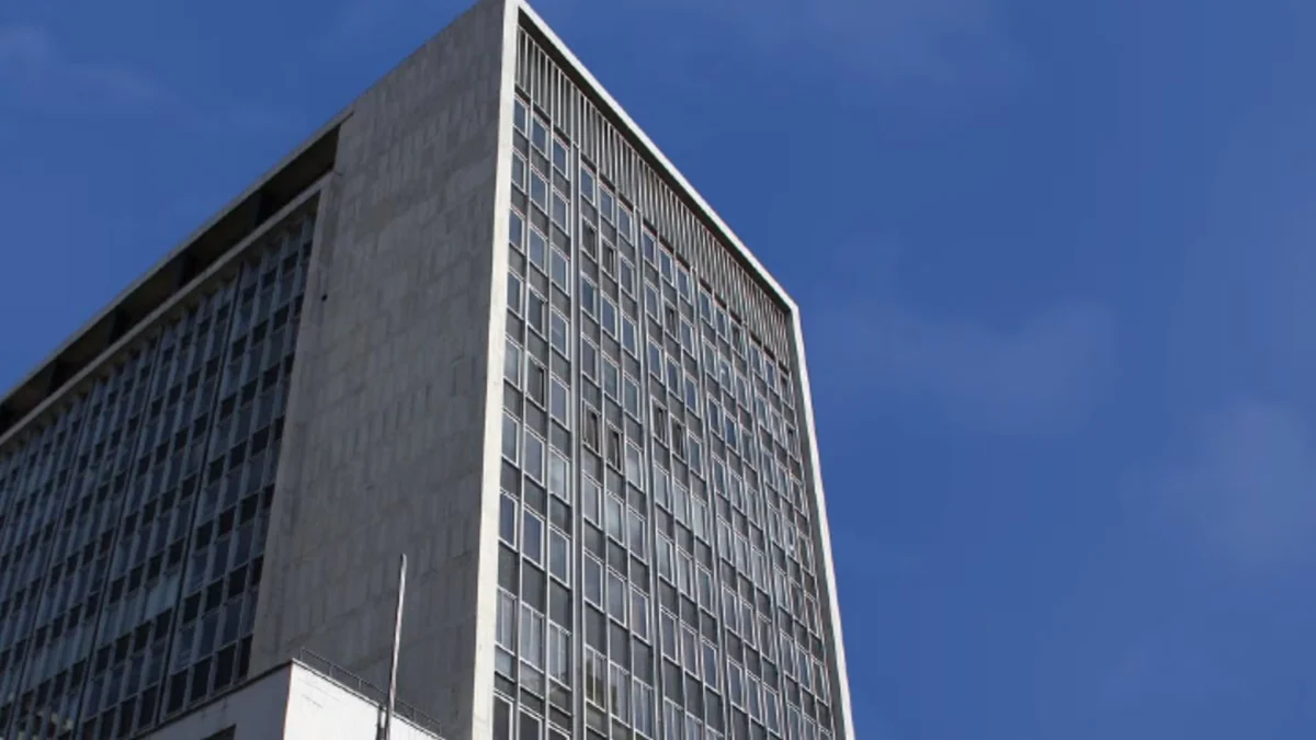 El banco central de Colombia sube los tipos de interés hasta el 12%, máximos no vistos desde abril de 2024