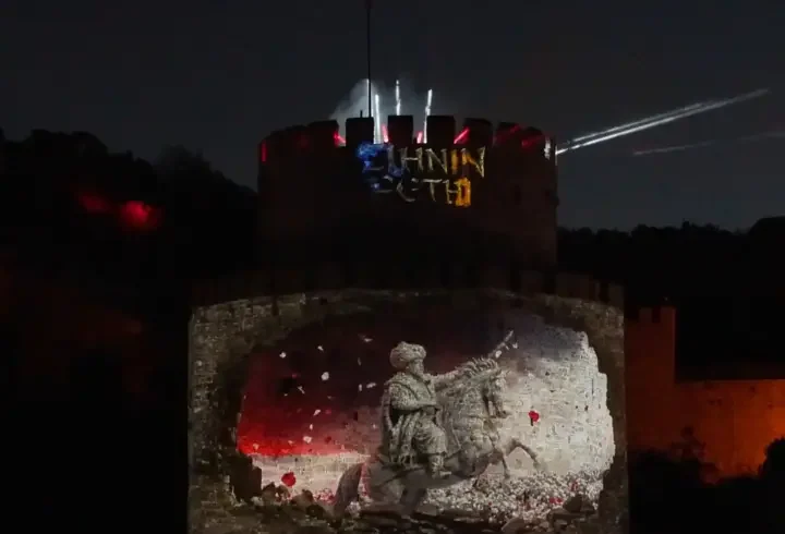 İletişim Başkanı Duran: Fatih Sultan'ın açtığı bu yol, Cumhurbaşkanımızın 'Türkiye Yüzyılı' hedefiyle devam eden bir meşaledir