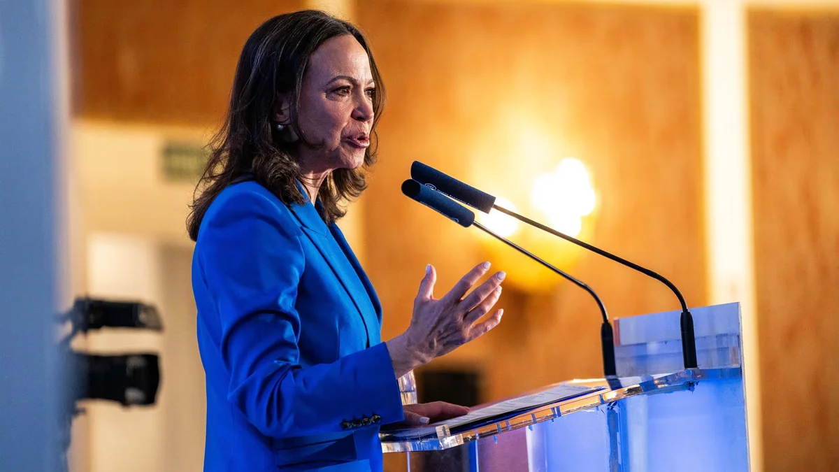 Corina tacha al "régimen" venezolano de "Estado fallido" ante su respuesta al doble terremoto