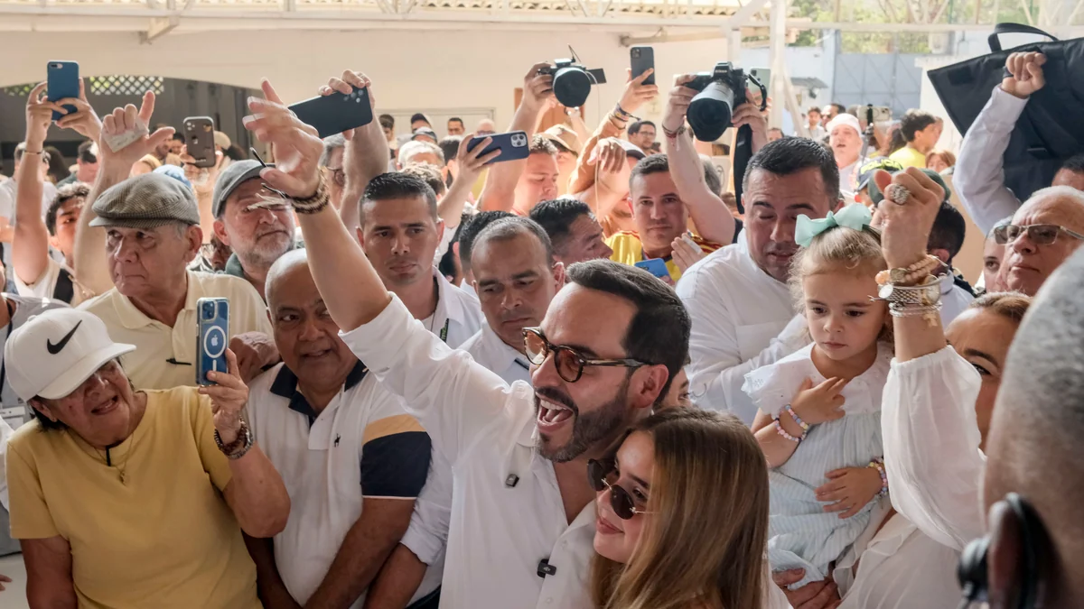La derecha colombiana se vuelca con el ultra Abelardo de la Espriella y da la espalda a Álvaro Uribe