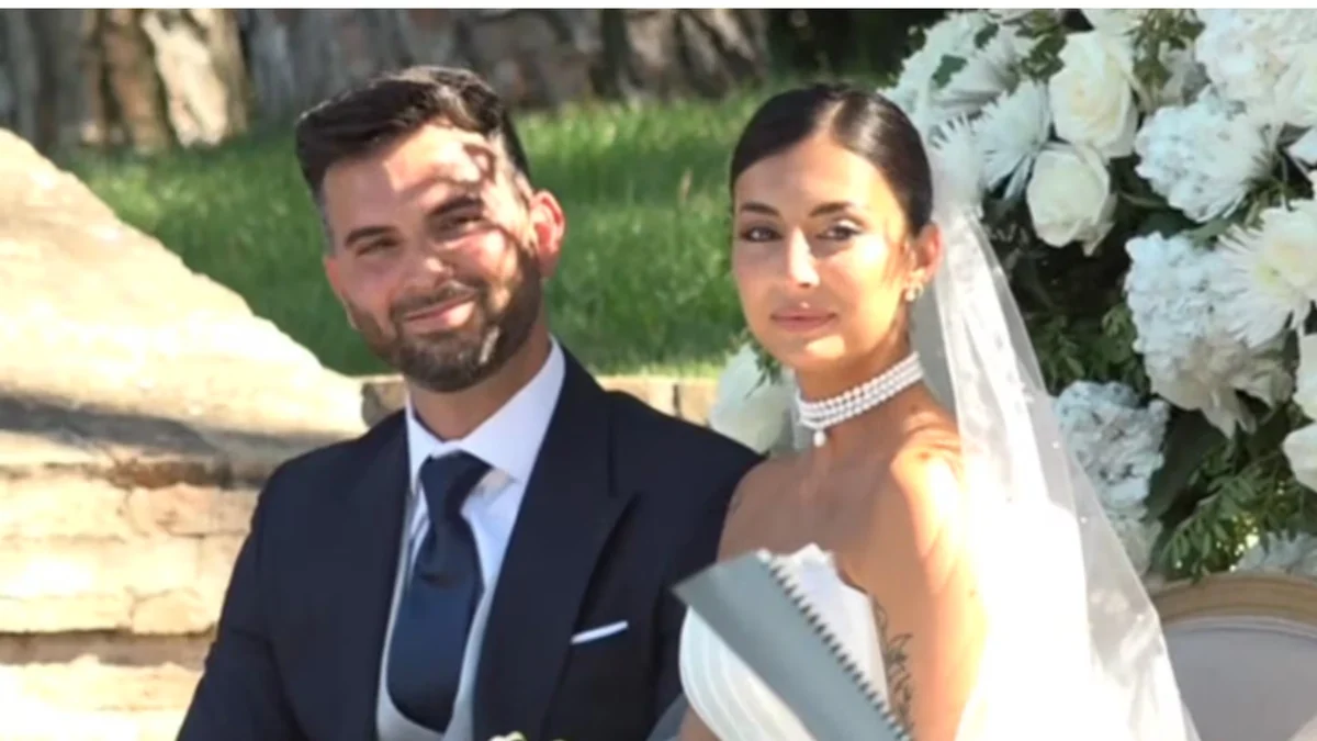 Todos los detalles de la boda de Suso Álvarez y Marieta: del vestido y el velo extralargo al menú de 130 euros por cubierto diseñado por un chef Michelín