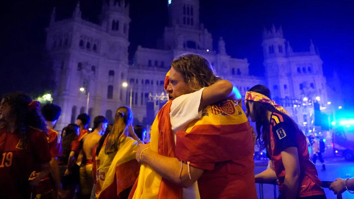 La celebración de España del Mundial 2026, en directo: última hora del aterrizaje de los campeones en Madrid y sus visitas a Zarzuela, Moncloa y Cibeles