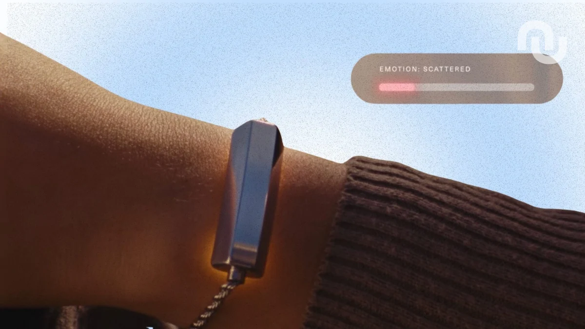 Ce mystérieux bracelet promet de lire vos émotions : faut-il s’en inquiéter ?
