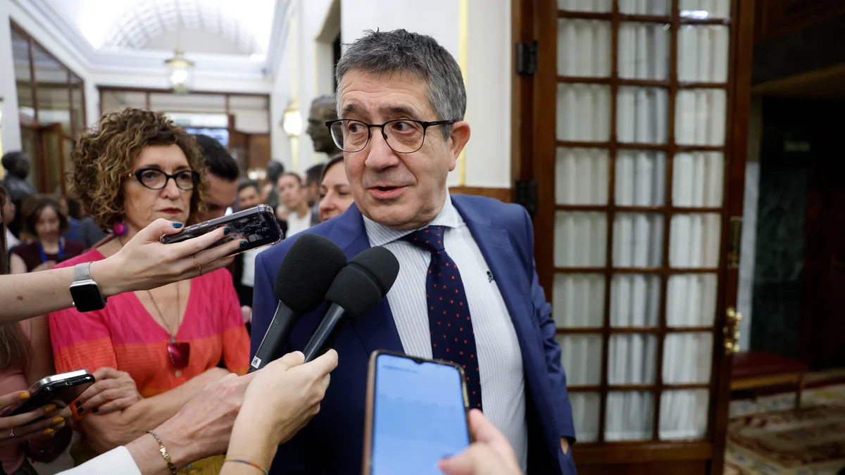 Patxi López responde a Felipe González tras pedir a Sánchez que dimita o convoque elecciones: “Que lo hubiera hecho él cuando le tocaba”
