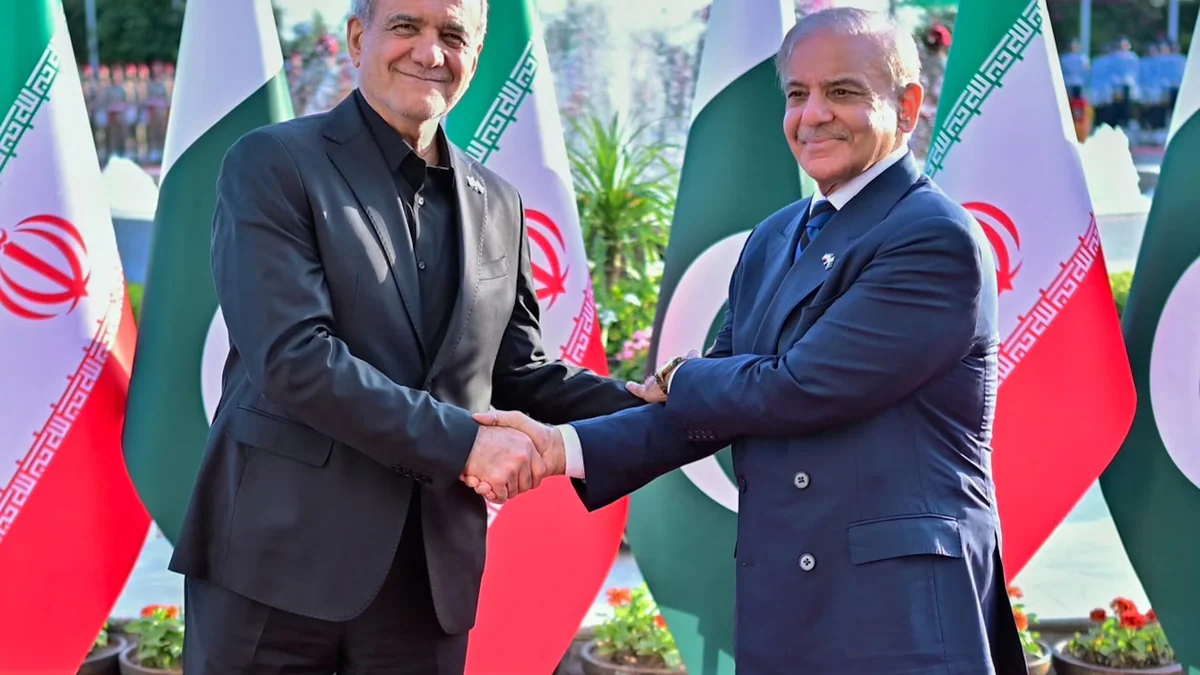 Pakistán instó al régimen de Irán a mantener la paz en Medio Oriente: “Subrayamos la necesidad imperiosa de moderación”