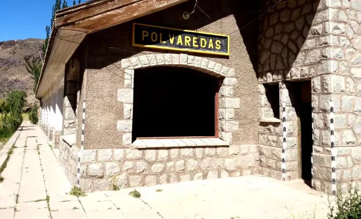 Asesinaron de una puñalada a un adolescente en Mendoza tras una discusión entre vecinos y su hermano resultó herido