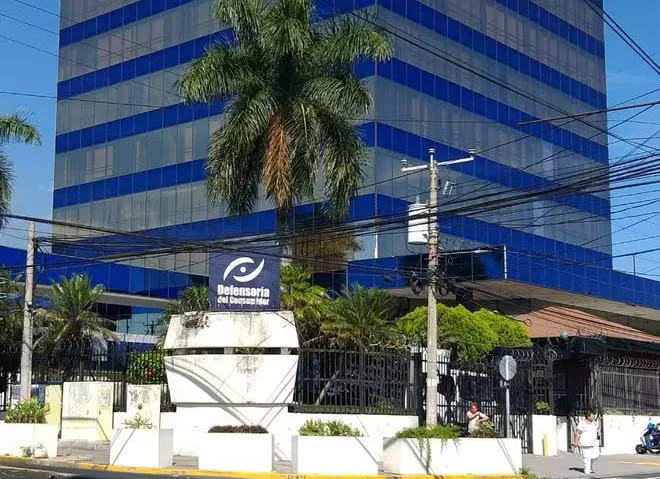La Defensoría del Consumidor activa un plan especial de control por las Fiestas Julias y las Agostinas en El Salvador