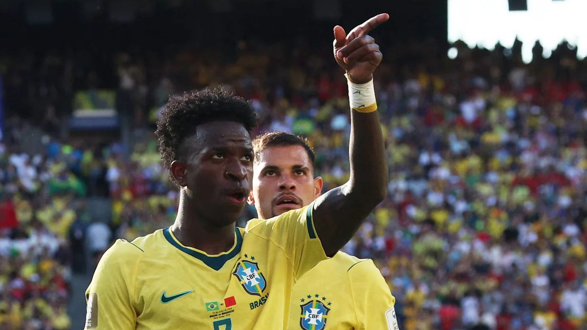 Marruecos se viste de una Brasil rescatada por Vinicius con el golazo del empate