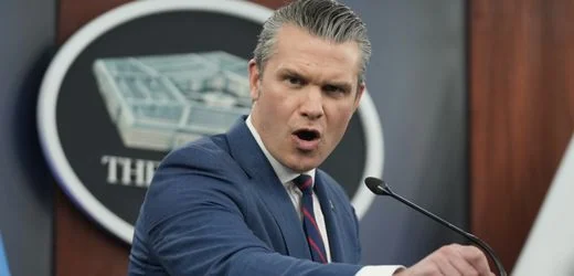 Pete Hegseth: US-Verteidigungsminister kündigt Testosteron-Test für Soldaten ab 30 an