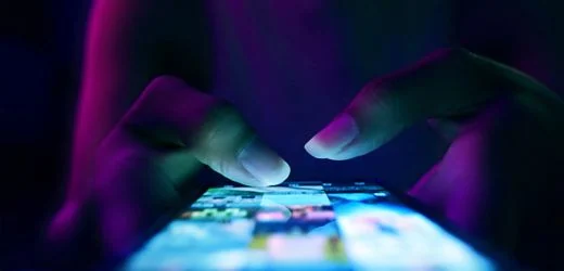 Social Media: EU-Kommission fordert Ende des Endlosscrollens bei Instagram
