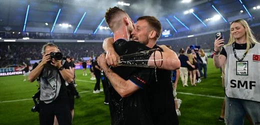 Bundesliga-Relegation: SC Paderborn gewinnt Rückspiel – VfL Wolfsburg erstmals abgestiegen